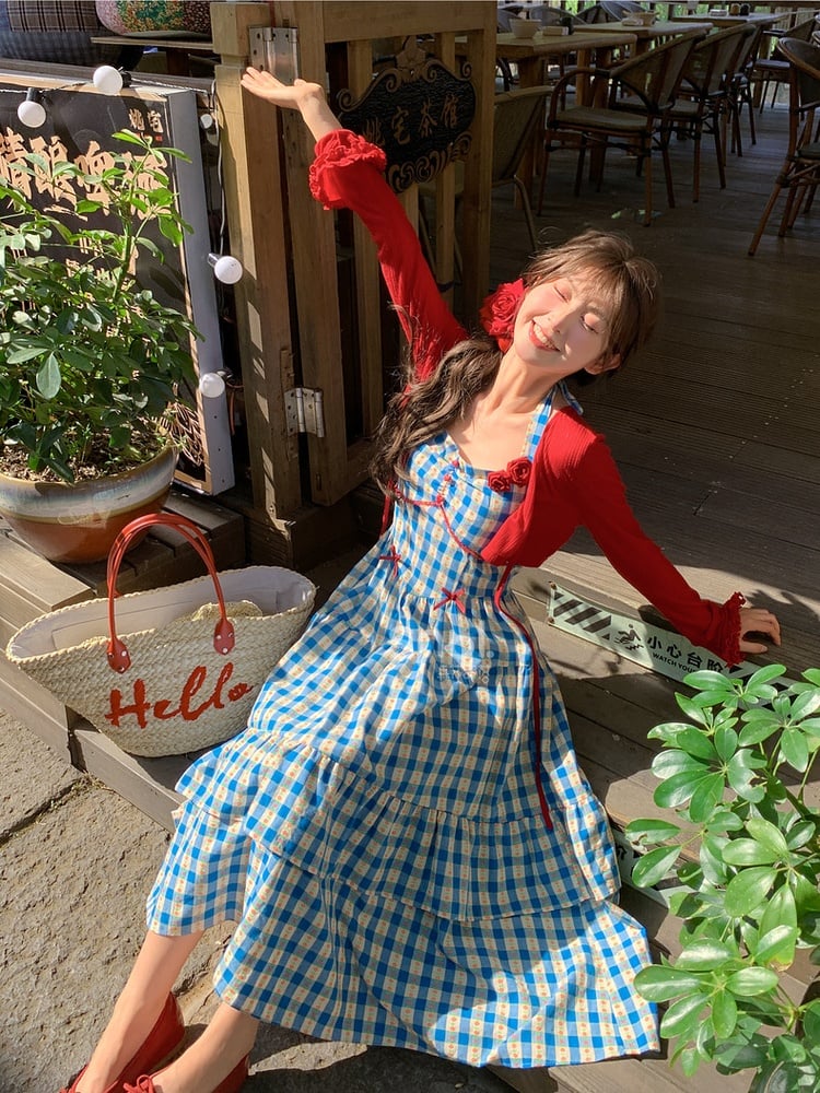 Blaues Allover-Neckholder-Kleid mit Blumendruck und kariertem Halsausschnitt, süß