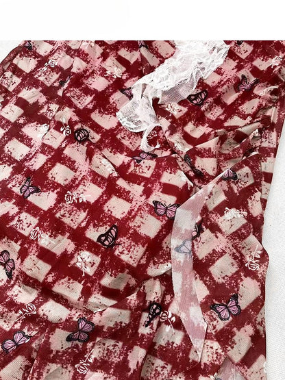 裾の華やかなほろ苦い柄の赤いスカートと白いドレスのキャミソールセット - チェック柄のレースの蝶の非対称 +