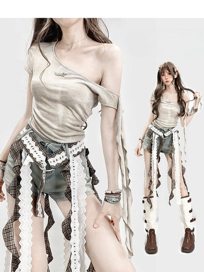 ネックラインベージュグラマラスTシャツアシンメトリー