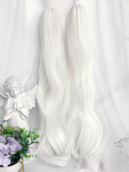 Cremeweiße Perücke mit kurzem Bob-Schnitt und Pony+Doppelt gewellte Pferdeschwanz-Krallenclips