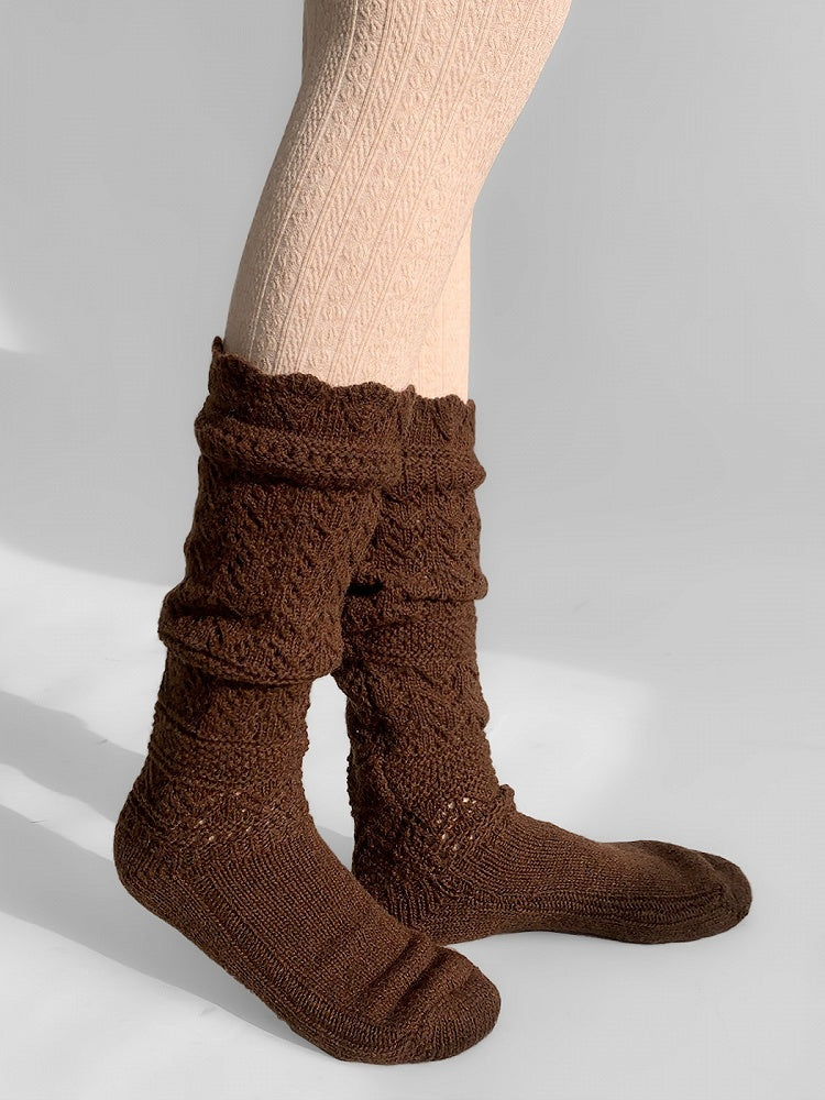 Cutout Knitted Socks Gray/White/Brown Calf Design