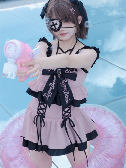 Badeanzug mit Schnürung und Schleifendetails