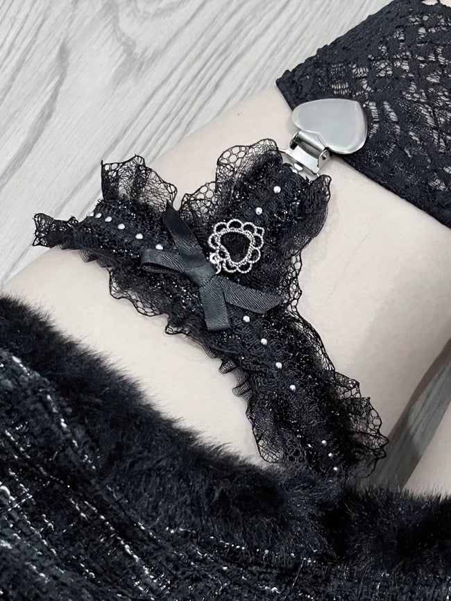 Lace Leg Garter with Heart Pendant and Metal Buckle - Magic Diary