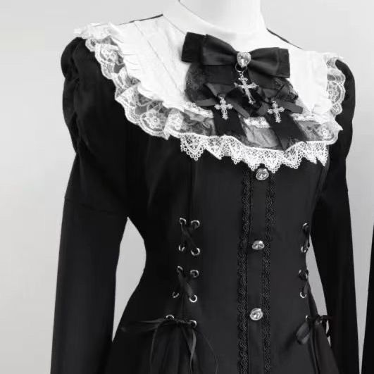 Black and white lace neckline with bows on gothic Lolita mini dress