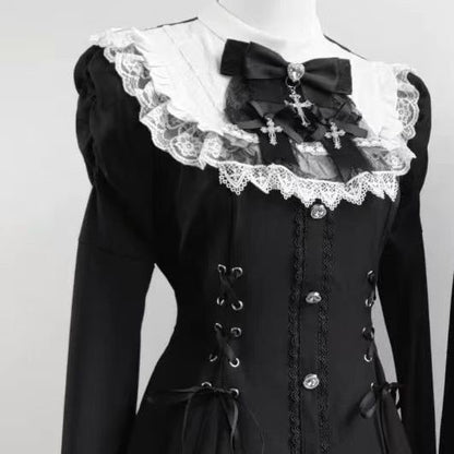 Black and white lace neckline with bows on gothic Lolita mini dress