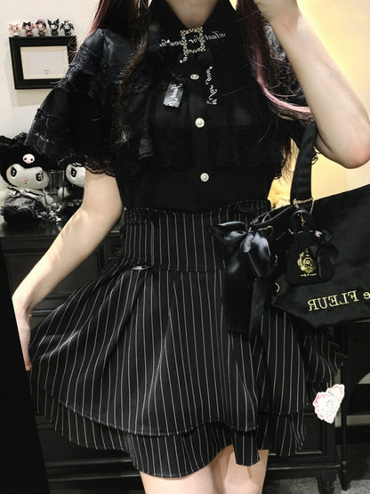 ジライケイ ブラック/ホワイト/ブラックホワイト レースケープデザイン 半袖ブラウス