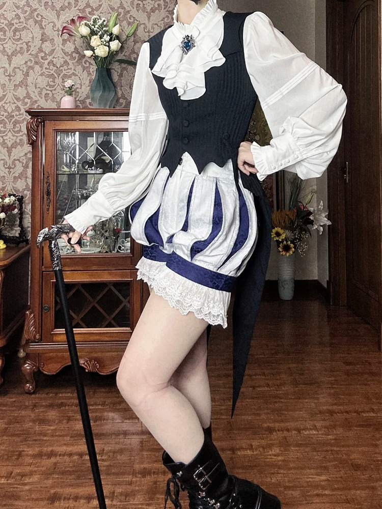 Gothic Ouji Schwalbe Geschwungene Saumflügel und schwarzer Westekragenschwanz Lolita Fledermaus