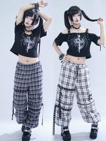 Black Plaid Pants with Detachable Legs & Chain Accents - Tribuo Flos