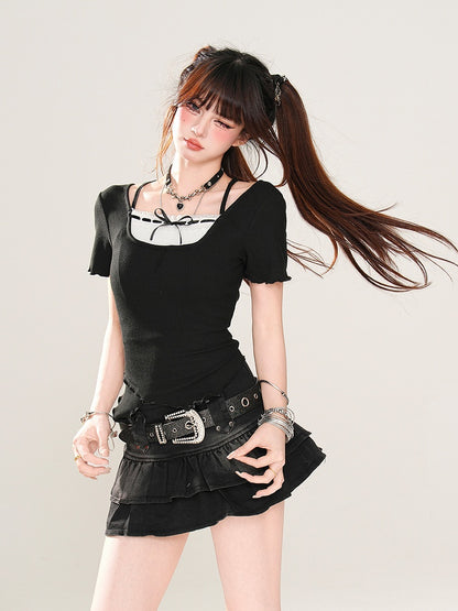 フェイクツーピースネックライン、カーブヘム、ブラックオフショルダーグラマラスTシャツ