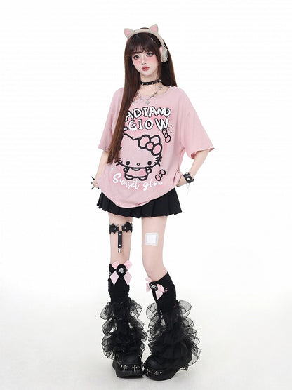 Adorable Kitty Graffiti Pink/White Bittersweet Detail T-Shirt Pin