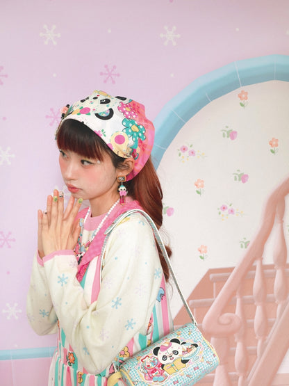 ピンクのチェック柄の花柄とパンダ柄のスカーフ