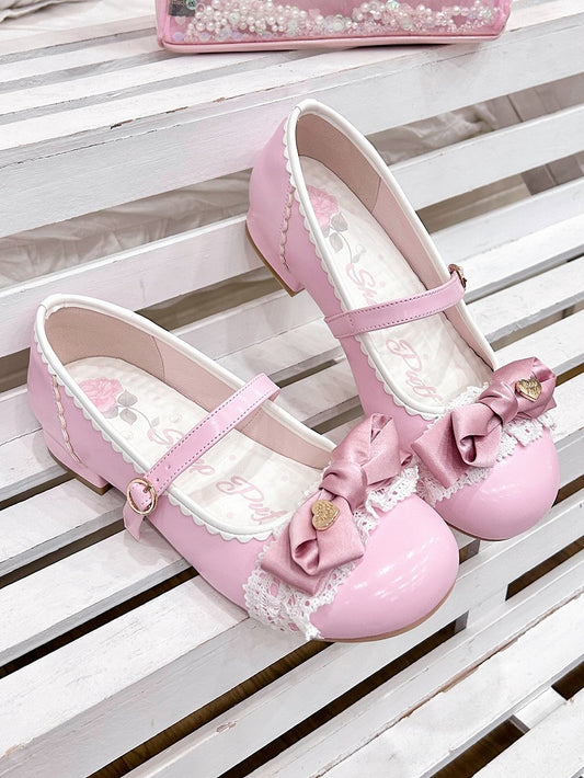 Elegant Lolita Light Pink Mary Janes - Heart-Embellished Bow with Lace Trim & Scalloped Edge