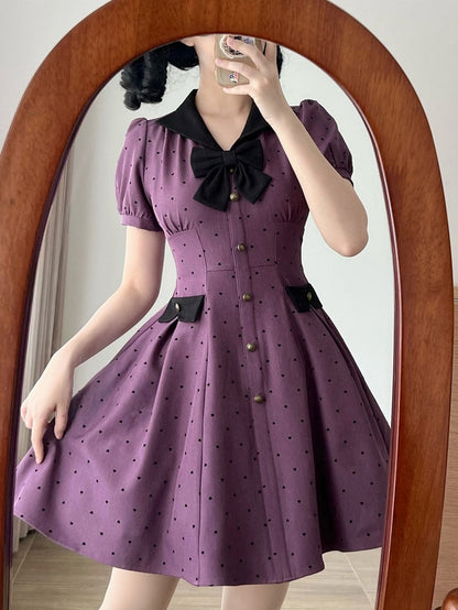 Muster Schwarz Lila Kleid Kleine Retro Ärmeln Puff Herz-förmigen Mode