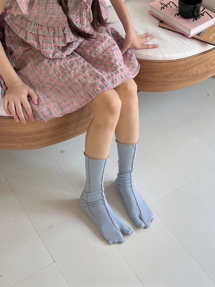 Toe-Separated Socks Pattern Stripe Colors Vertical Calf 7