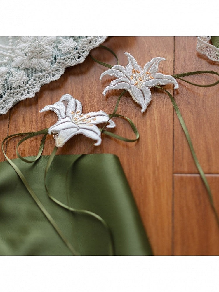 Moonlit Lily Serenade Floral Accessories Collection - Lunar Radiance