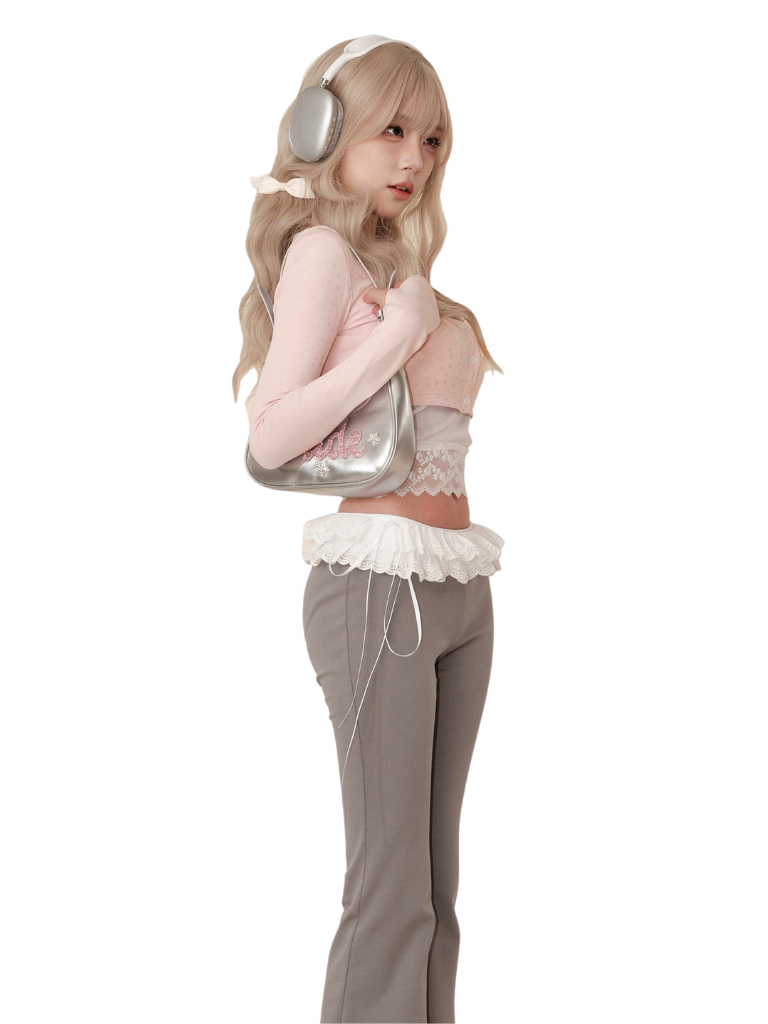 Schlankes Camisole-Oberteil mit Spitze und lässiger Schleifenhose