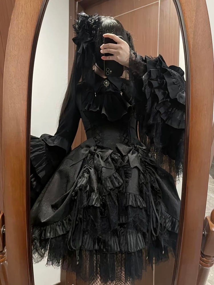 Schwarzer Lolita-Rock mit Pumphosenfutter