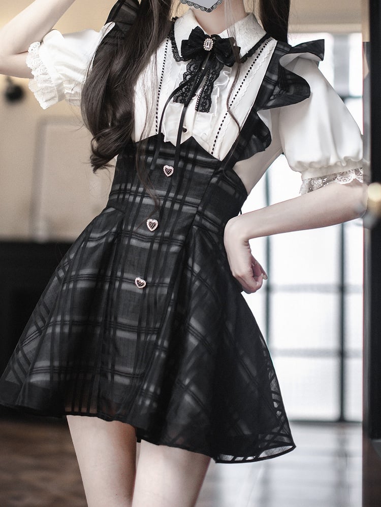 Blouse with Sweetheart Lace Jirai Puff Rhinestone Black Kei White Trim Sleeve Buttons