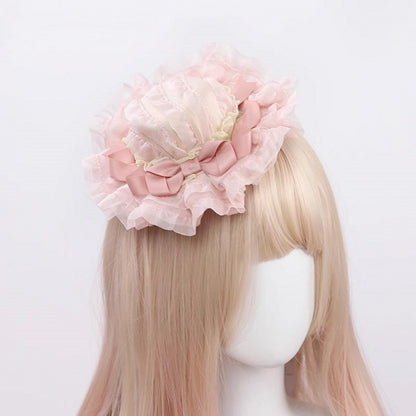 Lolita-Hut mit Rüschen und rosa Spitze und süßer Schleife