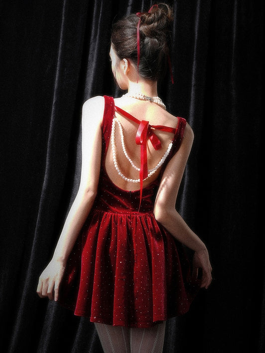 Strassverzierungen Weihnachten Weinrot Rückenfreies Kleid Perlendetails