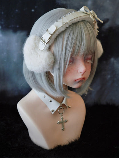 白いハンドメイドクロスピンボウプラッシュハート型イヤーマフ