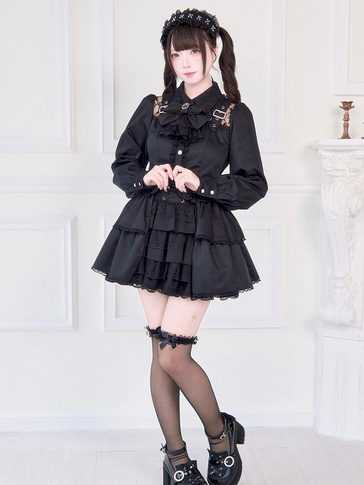 Trägerbluse Schwarz Dekorativer Ausschnitt und Schnalle Illusion Jirai Kei Brosche mit Schleife