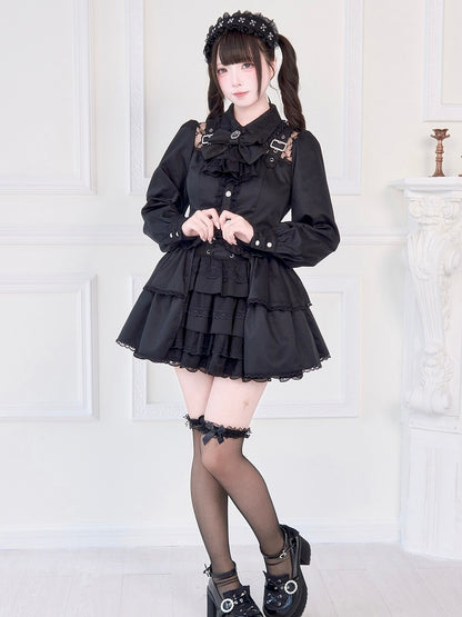 Trägerbluse Schwarz Dekorativer Ausschnitt und Schnalle Illusion Jirai Kei Brosche mit Schleife