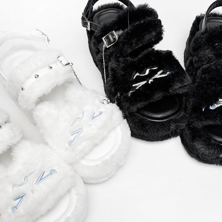 Cross Cat Crying Embroidery Platform Otaku Slippers with Chain Black Detachable Plush -