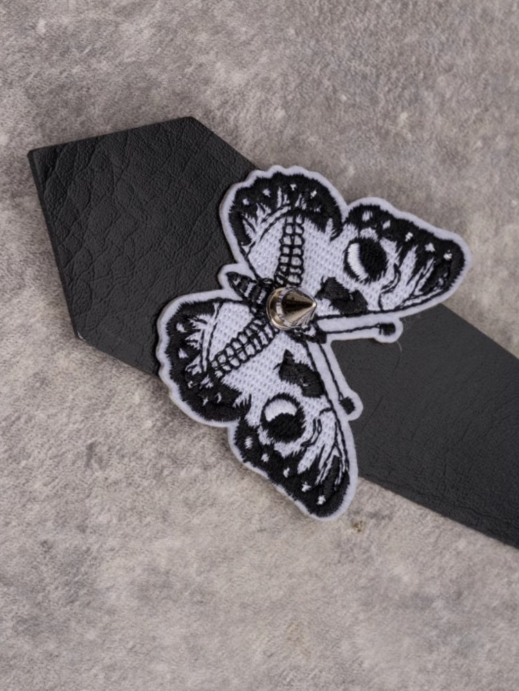 Choker mit Nieten und Gothic-Applikation, Krawatte, PU, Schwarz, Schmetterling