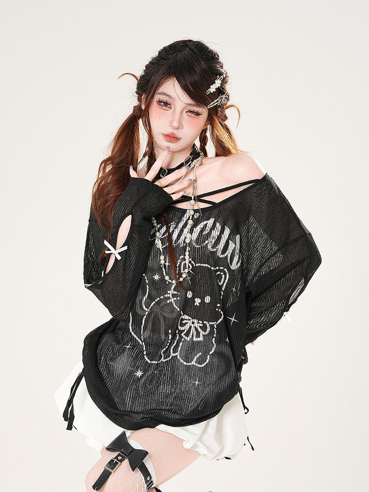 ブラック/ホワイト カバーアップ アシンメトリーネックライン キティプリント セミシアー