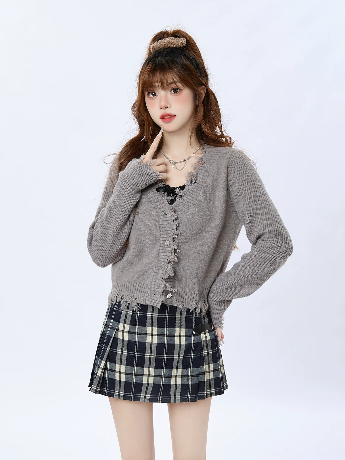 フリンジVネックダメージカーディガン