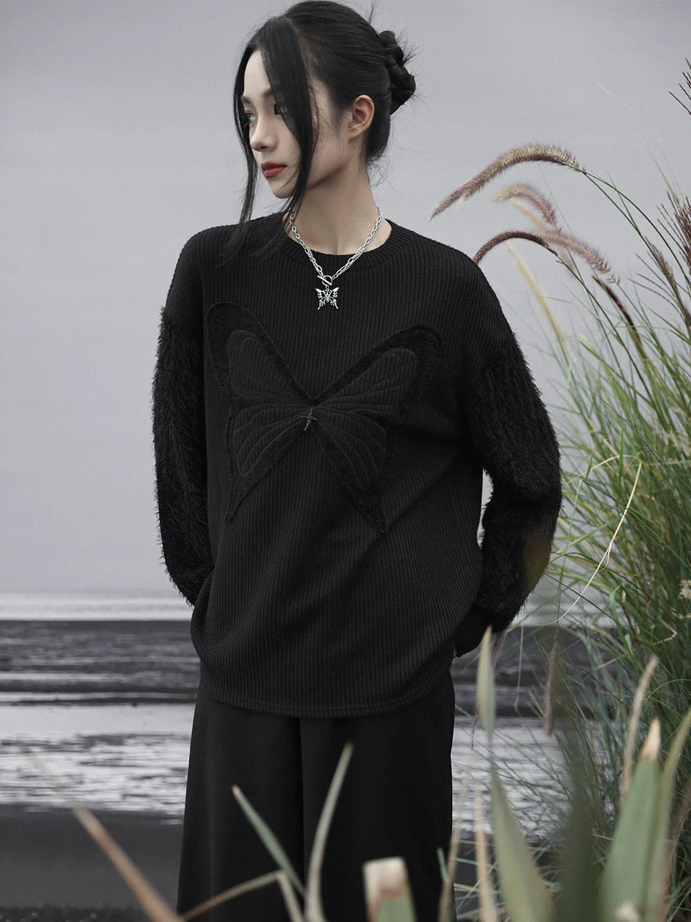 Stricken Dunkler Schmetterling Gespleißt Romantisch Locker