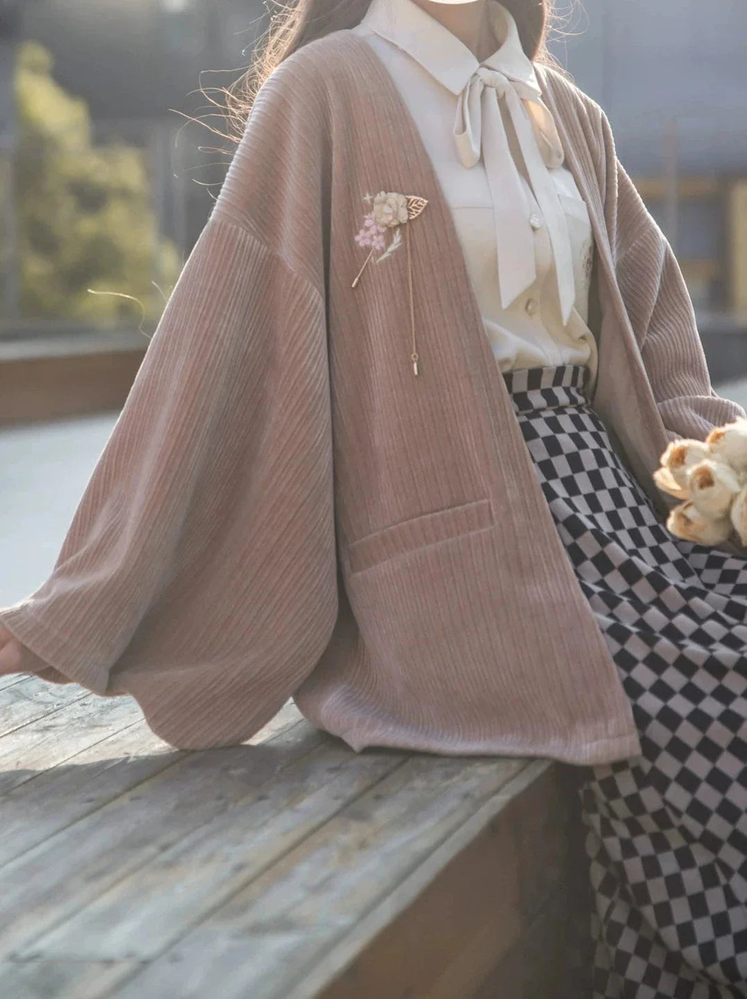 Chiffon Jacket Skirt Retro + Ribbon Checkered Dark Feather Skirt Shirt + Note Showa Brooch Cherry Gray