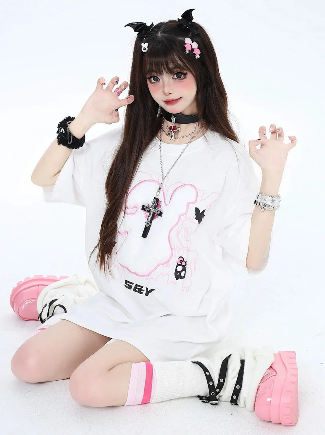 ルーズ刺繍ダークリトルTシャツゴースト