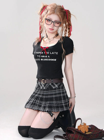 リボン ブラック ジェネレーション クロップド ロゴ ファースト Tシャツ