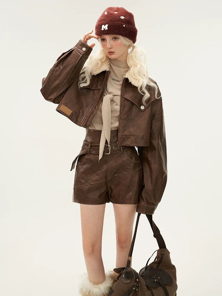 Osh Design Lederjacke mit Pelzkragen + kurze Lederhose