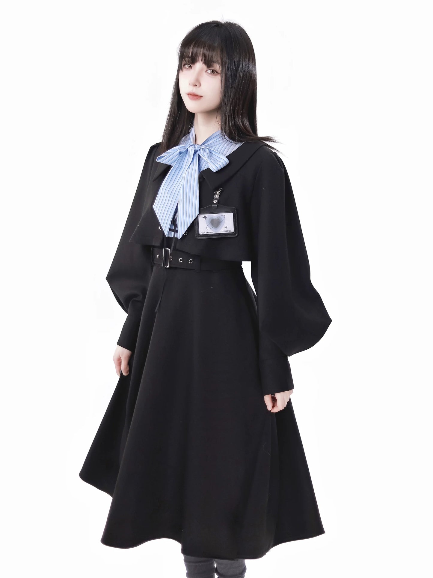 Blau-schwarz gestreifter Collegeanzug