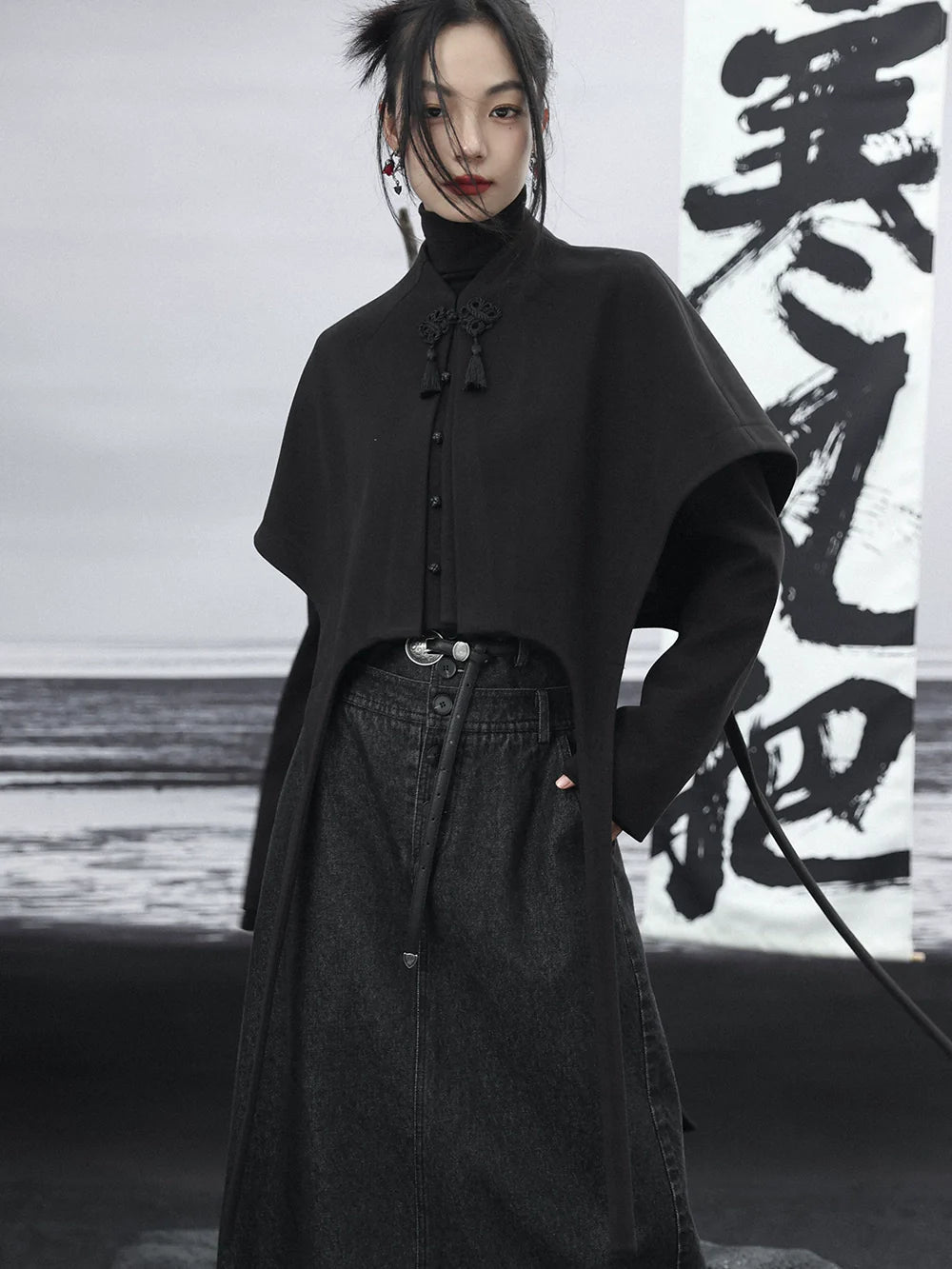 Asymmetrischer China Retro Umhang