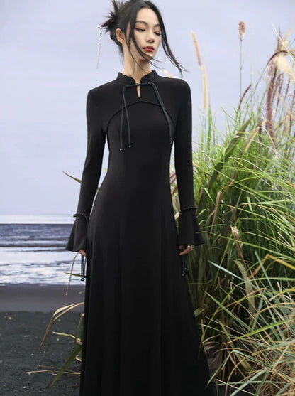 Glockenstrickkleid mit Retro-Ärmeln, Chinaschnalle, lang