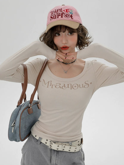 Milk T Long U-Neck Print Logo Tea American