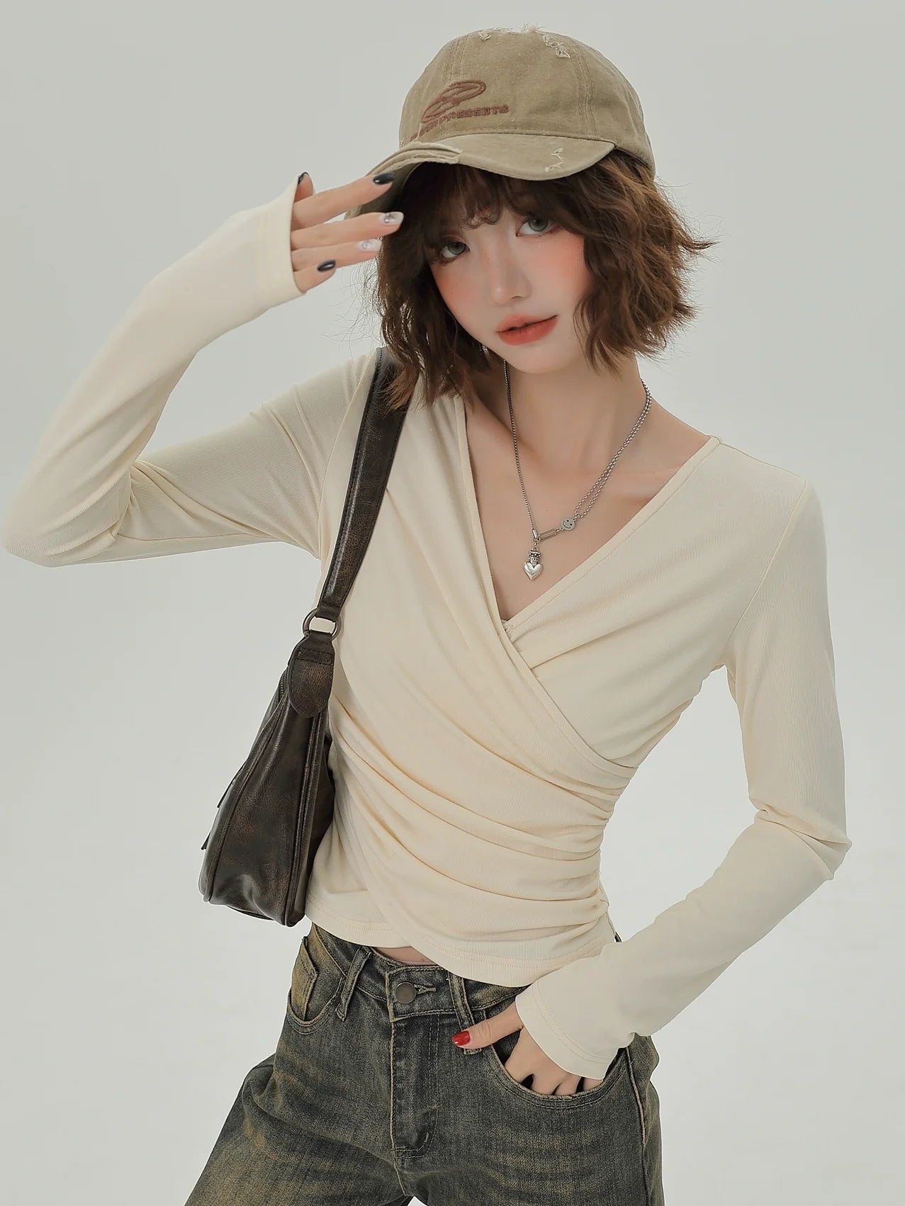 Slim Pleated Top Cache-coeur V-neck