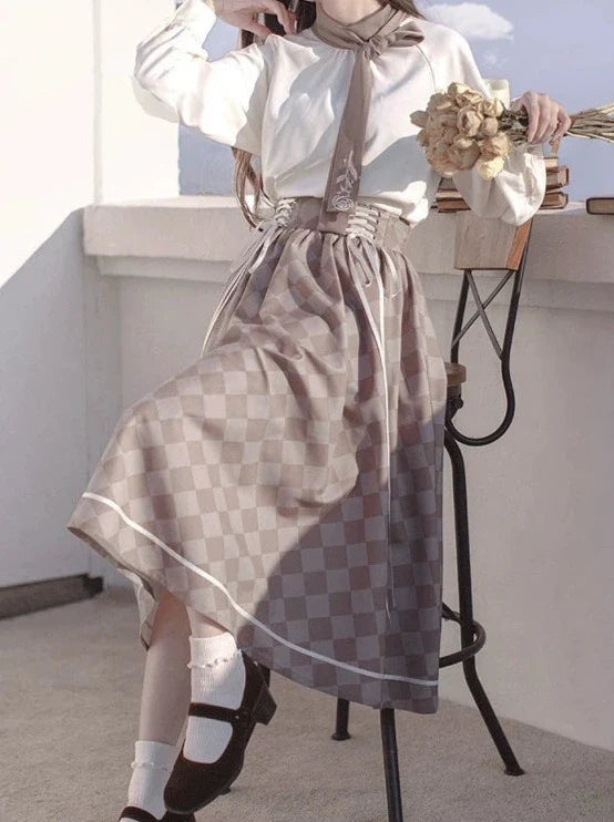 Kurzer Rockanzug + Hemd mit Rosenkaromuster + Retro-Krawattenbrosche + Schleife, französische Jacke mit Schnürung