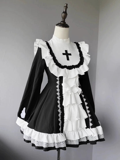 Short Ard Gothic Frilly Sister Dress