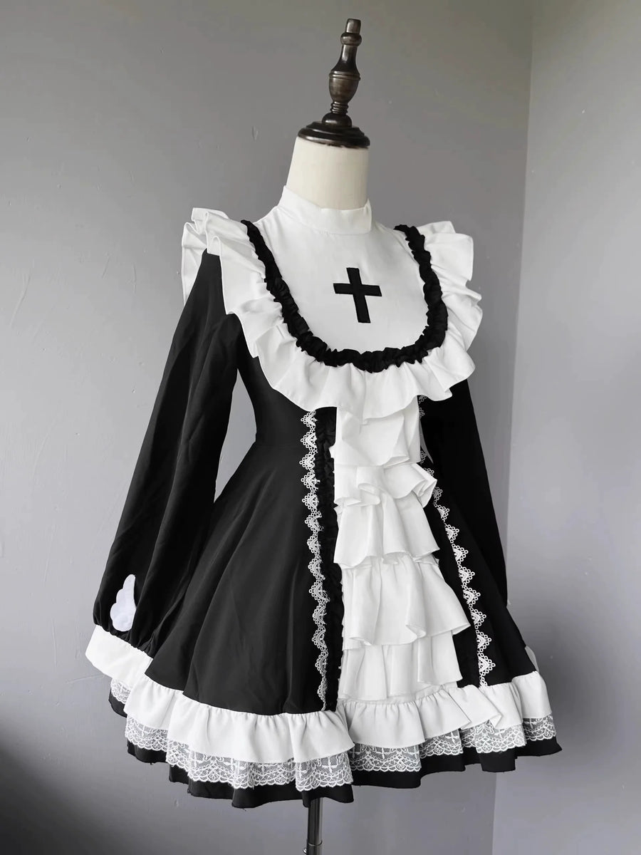 Kurzes Ard Gothic Rüschen-Schwesterkleid