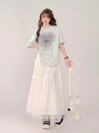 Süßer, mädchenhafter weißer Rock lang