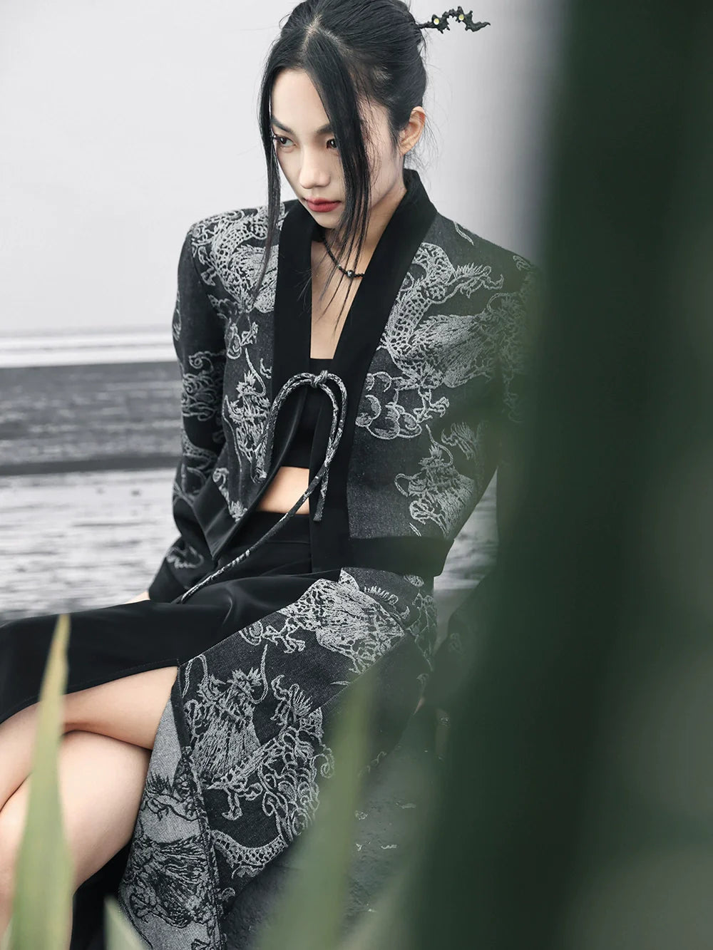 Taillenspleißen Retro High Loose Top Zweireihiger Drachen-Jacquard