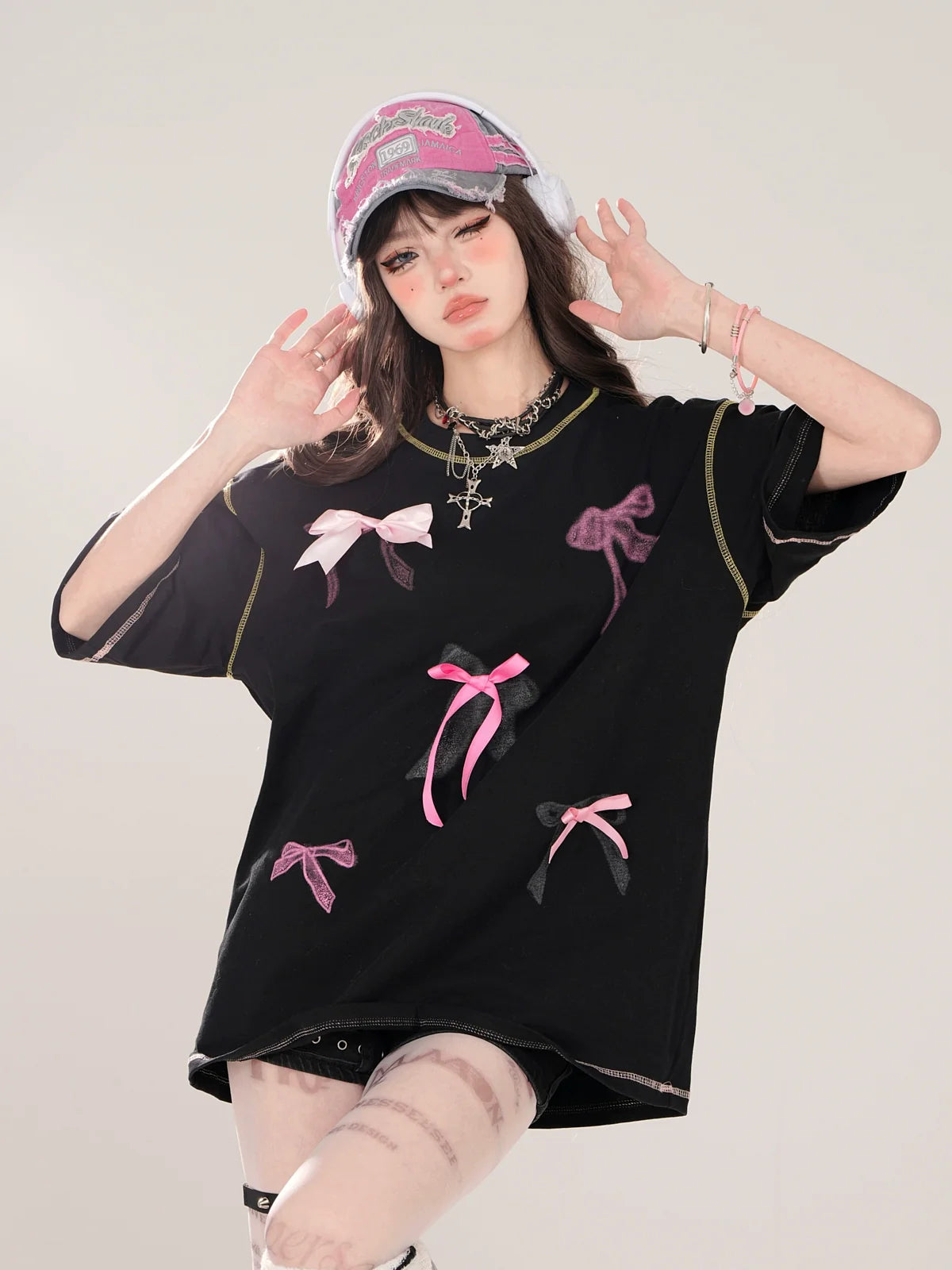 Tシャツ ストリート ラウンドプリント リボン アメリカン デコ ネック ルーズ