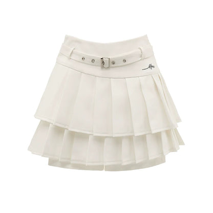 Faltenrock mit hohem Bund und kurzem Logo