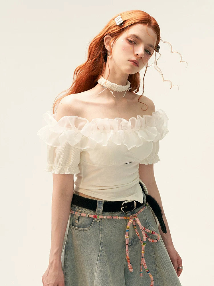 Spitzentop mit Schulterpartie und Tüll, hohes Blumenende, gestrickt