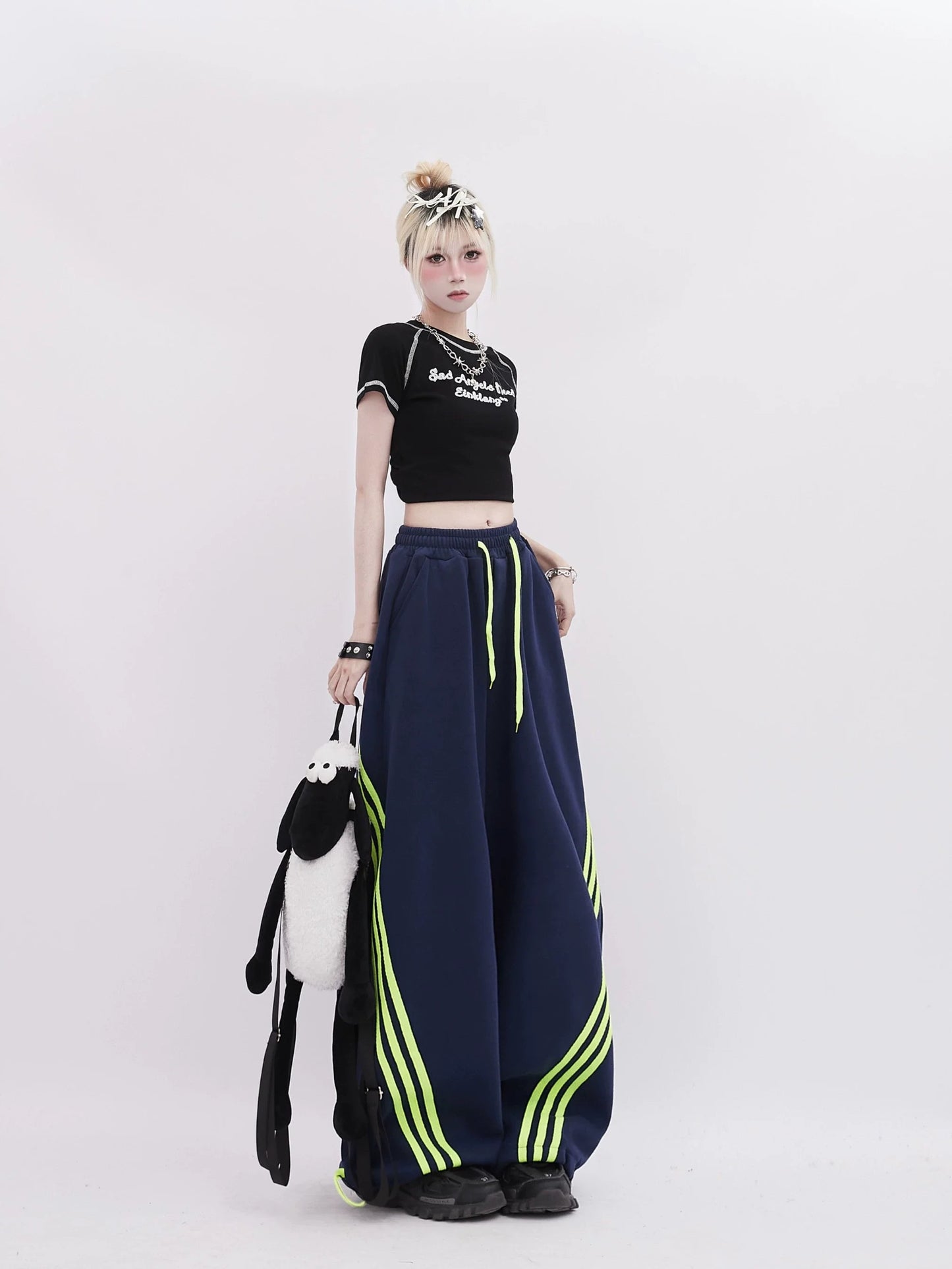 Wide Yellow Sweatpants Line